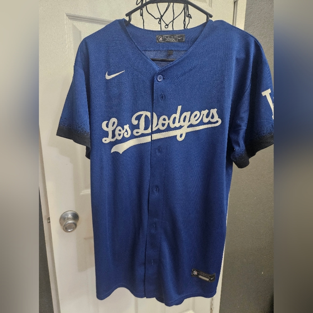 Los Dodgers city connect jersey